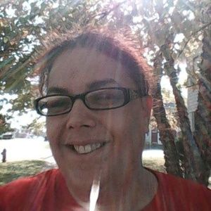 Meet your Posher, Denise